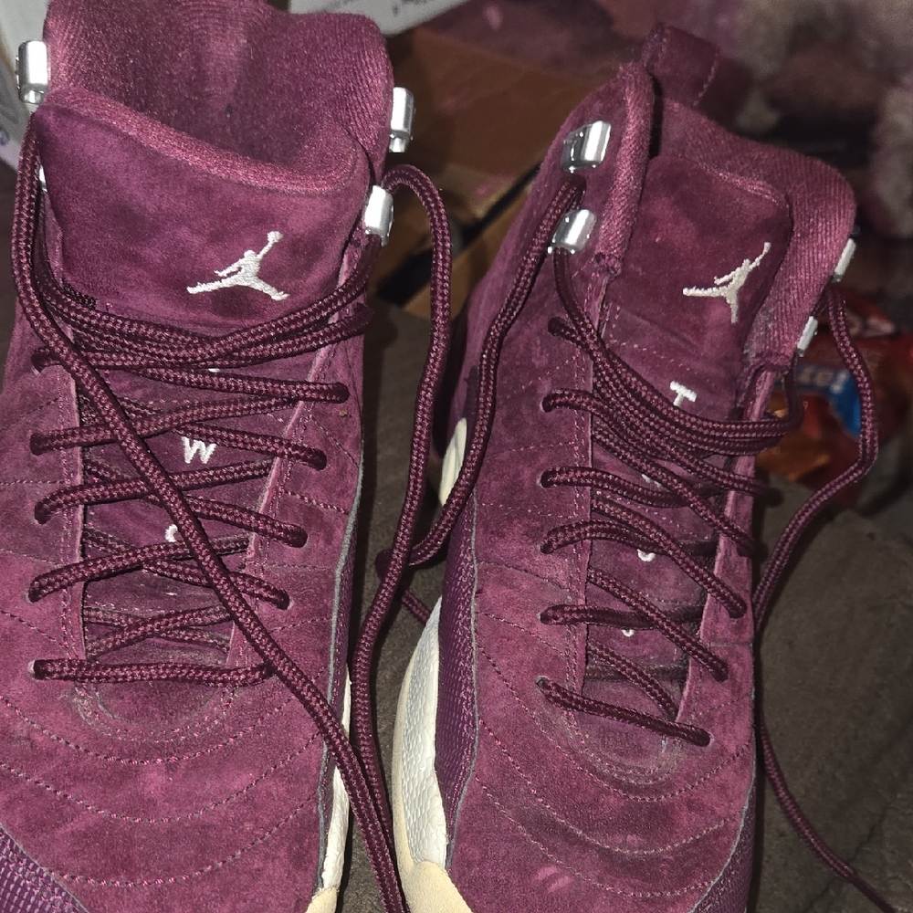 Jordan Kids Sneakers in Maroon and White